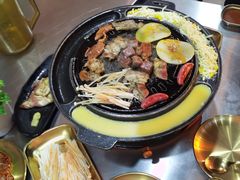 -胡悦里韩式烤肉(芝罘万达广场店)