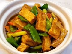 时蔬豆腐煲-九花山烤鸭店