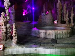 -泉城欧乐堡戏水湾艺术养生温泉