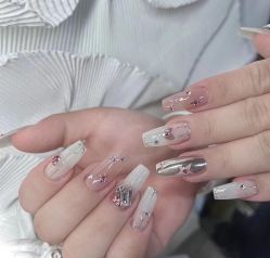 -莎拉美学·美甲美睫