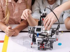 -斯坦星球AI编程·机器人科创·科学实验·信奥·思维·STEM·积木拼搭·竞赛考级(浦东联洋广场大拇指龙阳御桥中心)