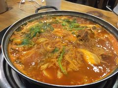 土豆排骨火锅-喇喇排骨火锅·传统韩式脊骨汤(望京西园总店)