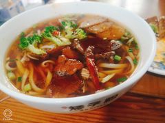 -矮子粉店1985·长沙米粉(湘春路店)