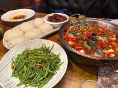 -爱啤精酿·民谣酒馆(滨江店)