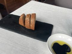餐前面包橄榄油-安妮意大利餐厅(日坛店)