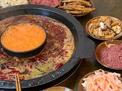 -黄潇洒老火锅(九眼桥宏济巷店)