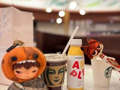 -星巴克(迪士尼小镇店)