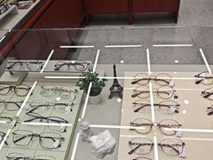 -吴良材眼镜(南翔印象城MEGA店)