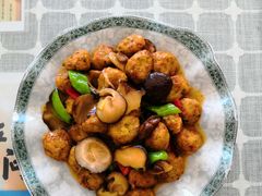 红烧豆腐丸子-天天向上素食餐厅(五台山店)