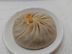 蟹粉汤包-殷记大酒店