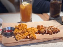 -必胜客(WOW阿罗海店)