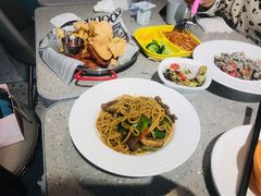 -萨卡屋亲子乐园·餐厅(龙山万物工场店)