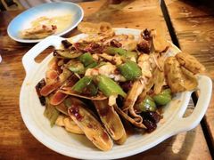葱姜炒蛏子-老姑砂锅·烧烤天津菜(体北道店)