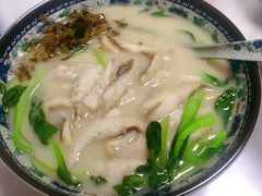 -明呈黄鱼面馆(斜土路店)