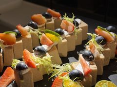 -亚洲国际大酒店·云顶阁旋转自助餐厅