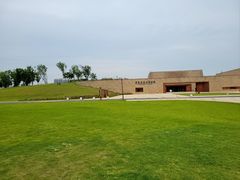 -盘龙城国家考古遗址公园