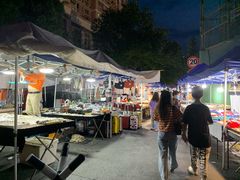 -吴山路夜市