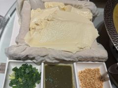 -95号酱骨·一块豆腐(展春园西路店)