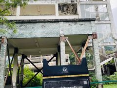 -四川汶川特大地震漩口中学遗址