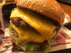 -The Habit Burger Grill 哈比特汉堡(爱琴海店)