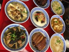 -蓝田九大碗民俗食府(蓝田店)