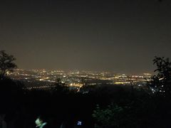 -鬼笑石后山停车场
