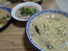 -一路飘香面馆