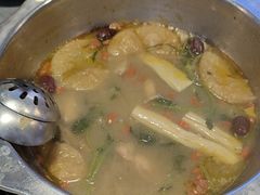 -光头药膳鸡(莱茵小镇店)