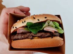 安格斯MAX厚牛培根堡-麦当劳(鼓楼店)