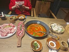 -贵厨酸汤牛肉(小十字店)