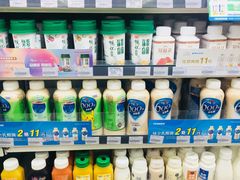 -全家便利店(江湾镇站店)