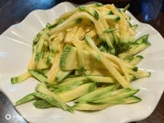-富正毅三下锅·湘西韵味(天门山索道店)