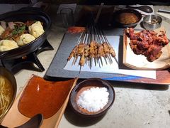 -破瓦寒窑·地摊烤羊排