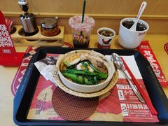 -华记煲仔华·煲仔饭(三元里万科里店)