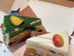 芒果抹茶奶油奶酥蛋糕-black rainbow coffee