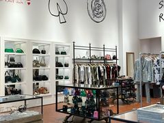 -比斯特上海购物村精品奥特莱斯