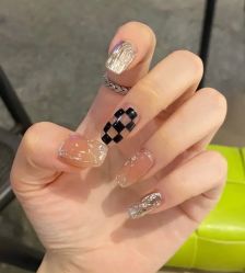 -兔猫ToMoreNails美甲美睫
