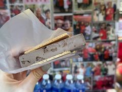 -詹爷爷乌节路街头冰淇淋