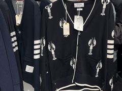 -LuOne凯德晶萃广场(徐家汇路店)