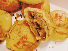笋尖鲜肉月饼-真老大房鲜肉月饼(南京路步行街店)