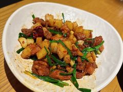 -隔壁老王·家常云南菜(花巷店)