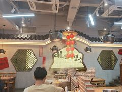 -来龍儿鲜切牛肉自助老火锅