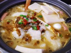 -周鱼小馆石锅酸菜鱼(活力汇店)