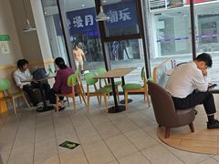 -德克士(宝龙天地店)