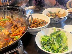 -富正毅三下锅·湘西韵味(天门山索道店)