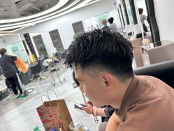 -ON STAR SALON