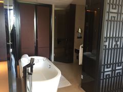 -三亚湾海居铂尔曼度假酒店