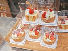 -罗森尼娜(德思勤店)