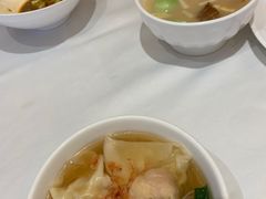 -万龙洲海鲜(大兴绿地缤纷城店)