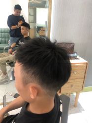 -发饰美男士增发补发假发定制店